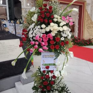 Stand Bunga 4