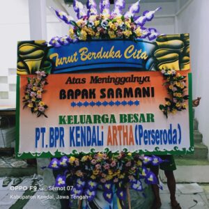 Karangan Bunga Duka Cita 8