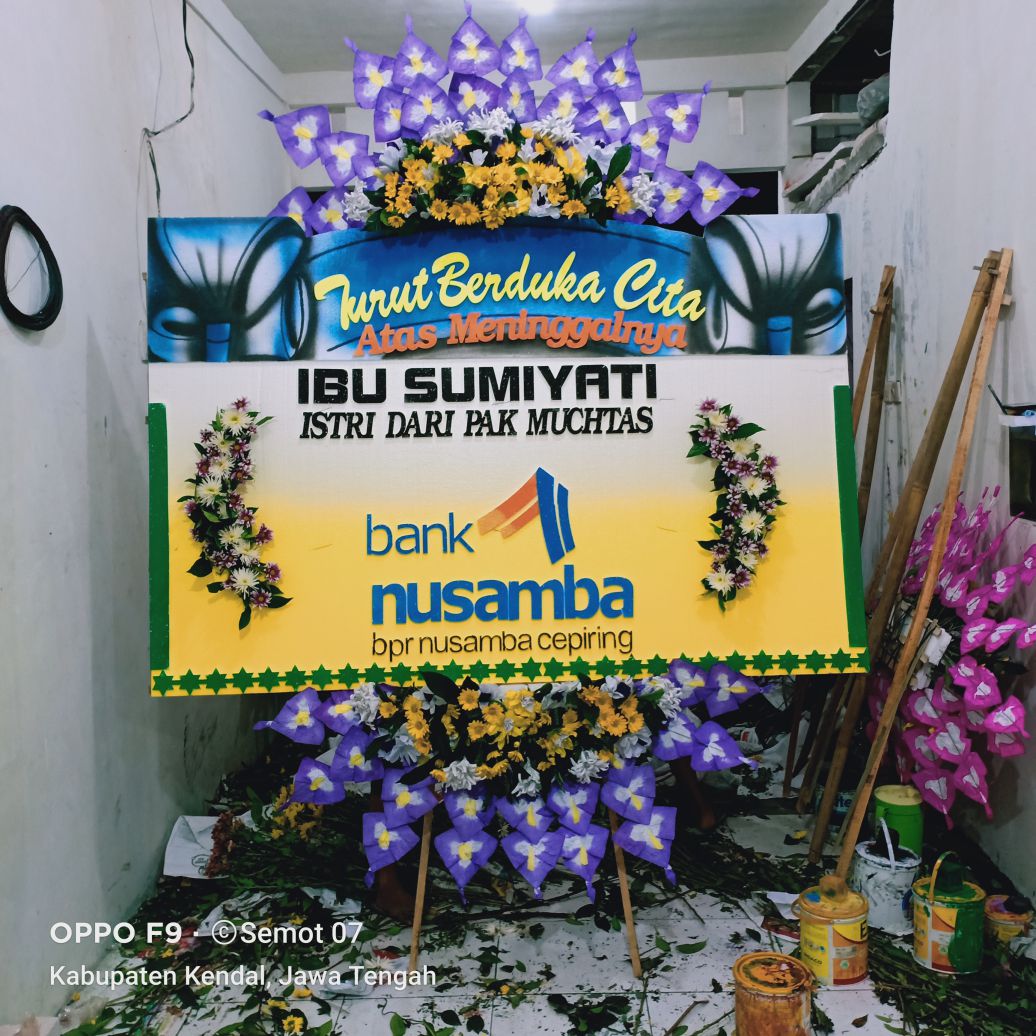 Karangan Bunga Duka Cita 9