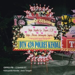 Karangan Bunga Pernikahan 4
